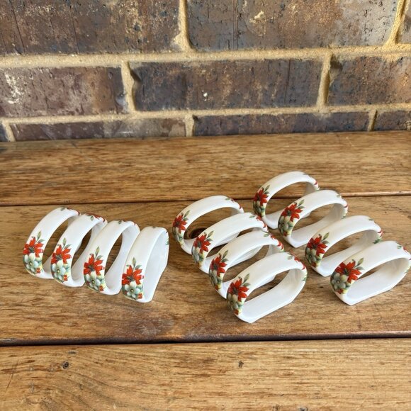 Vintage Christmas Napkin Rings Set of 12 White Red Poinsettia Bone China Holiday - Picture 1 of 6